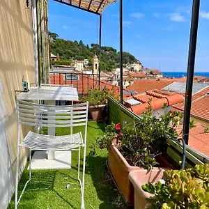 Cosy Penthouse Old Town Sea View Little Terraces Air Conditionned Nice